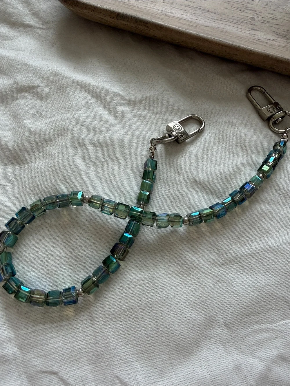 Beaded Phone Wrislet Strap in Iridescent Green